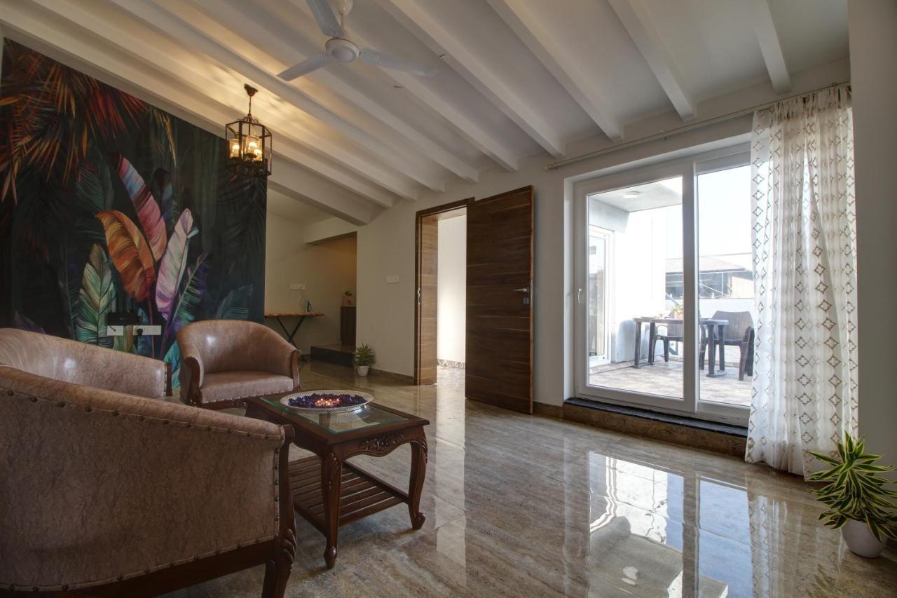 Villa Euphoria Luxury - 5bhk - Private Pool - Jacuzzi,